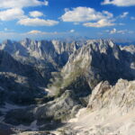 Eksploro Shqipërinë nga Uji – Kajak, Varka dhe Përvoja Unike